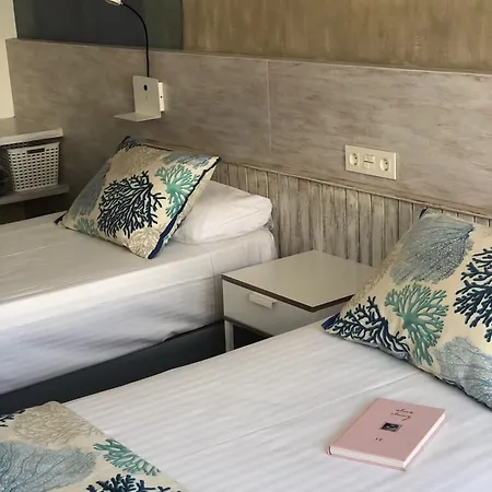 Idafe Aparthotel 2*